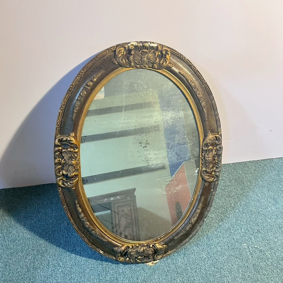 Antique wall mirror 古董壁鏡